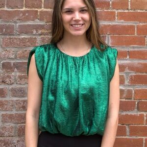 Solid Sleeveless Gathered Top